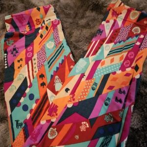 LuLaRoe Disney It's A Small World Leggings - S/M
